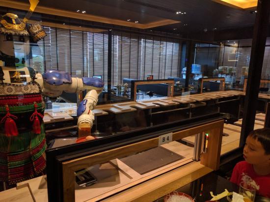 Hajime Robot Restaurant